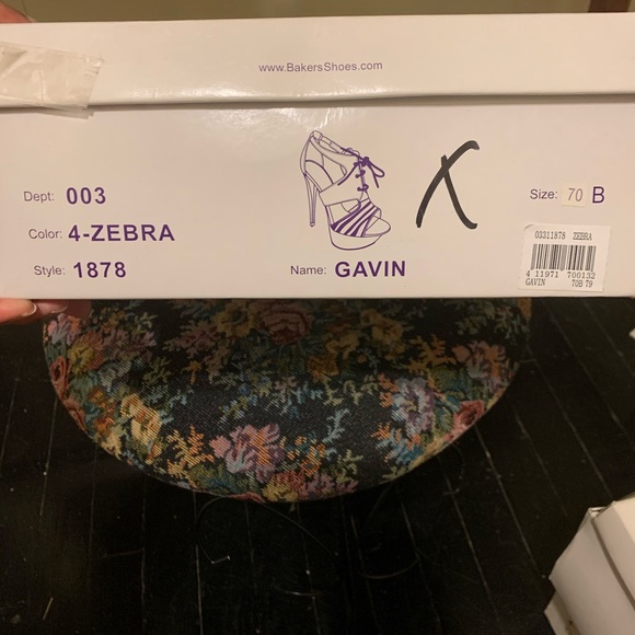 Size 7 worn once - Picture 8 of 8